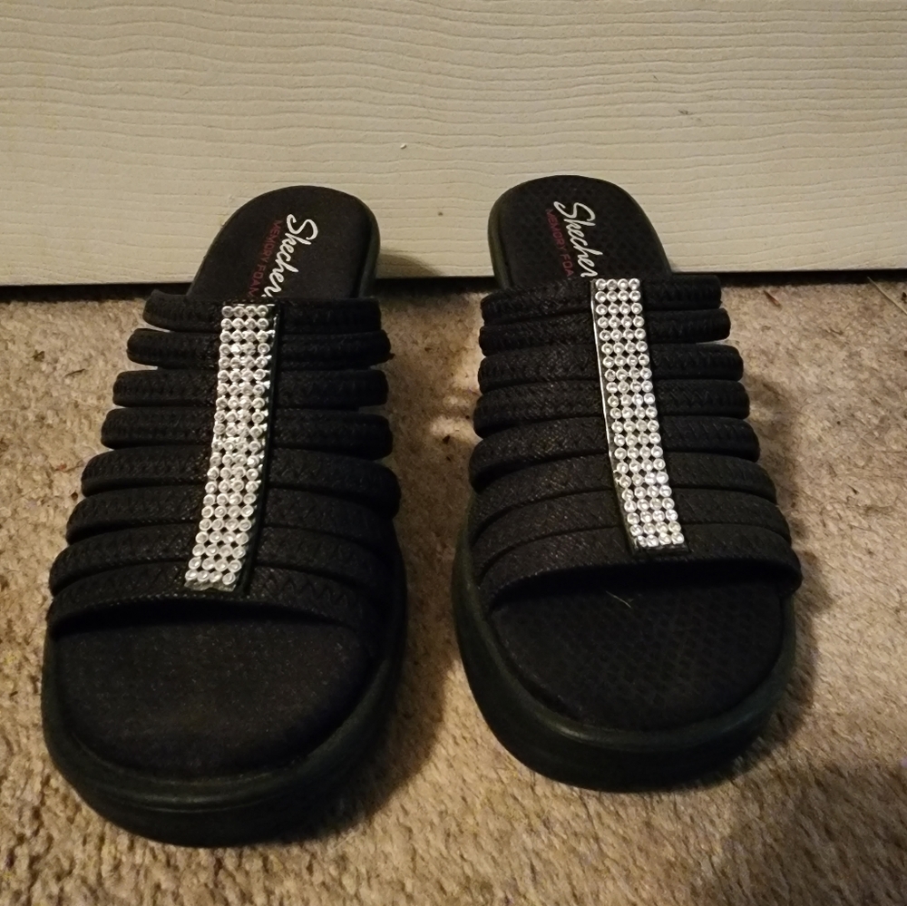 Sketchers sandals